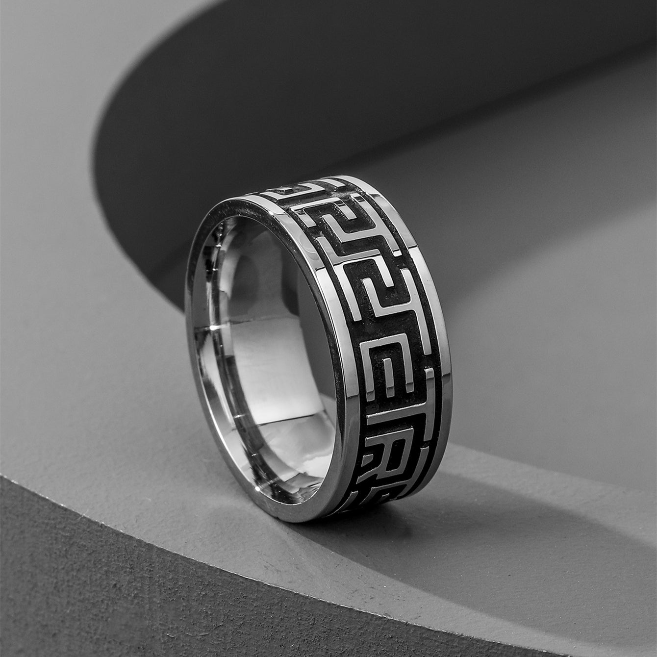 classic style circle titanium steel