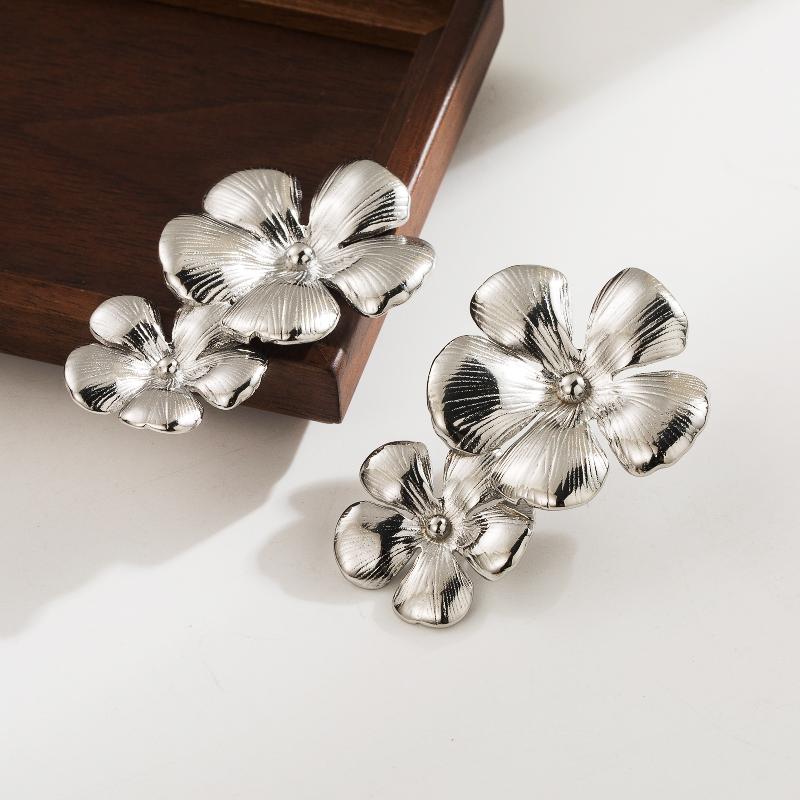 1 Pair Simple Style Flower Stainless Steel 14K Gold Plated Ear Studs