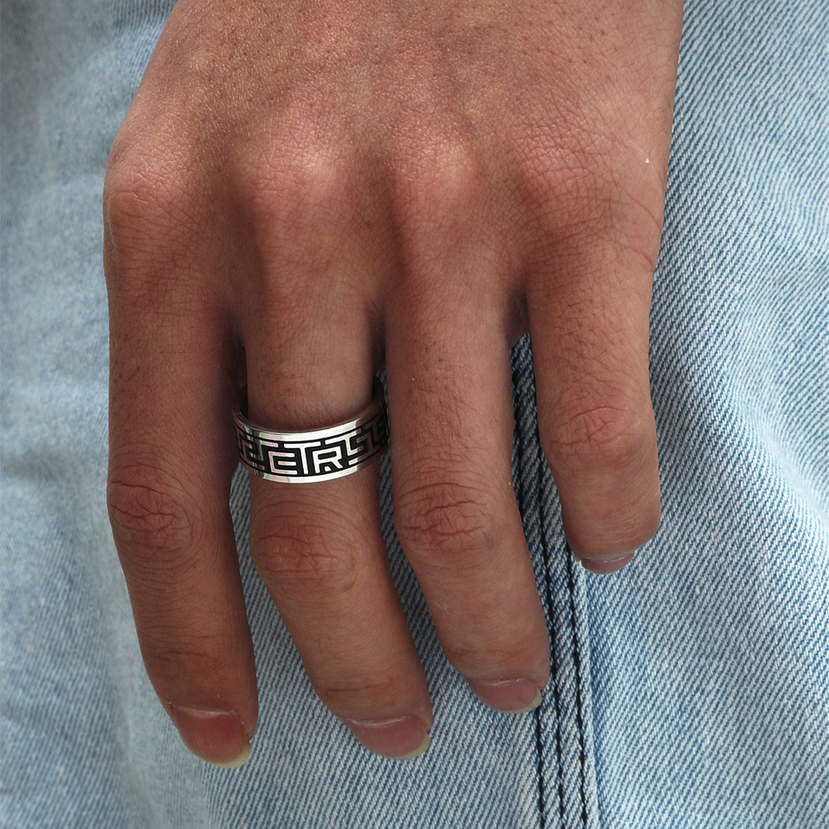 classic style circle titanium steel