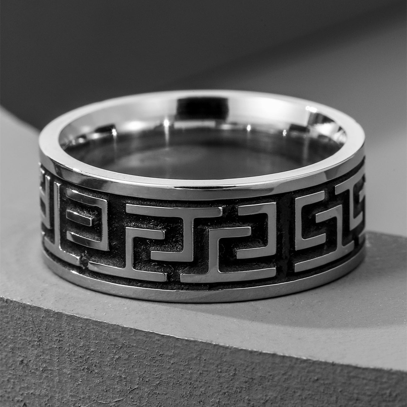classic style circle titanium steel