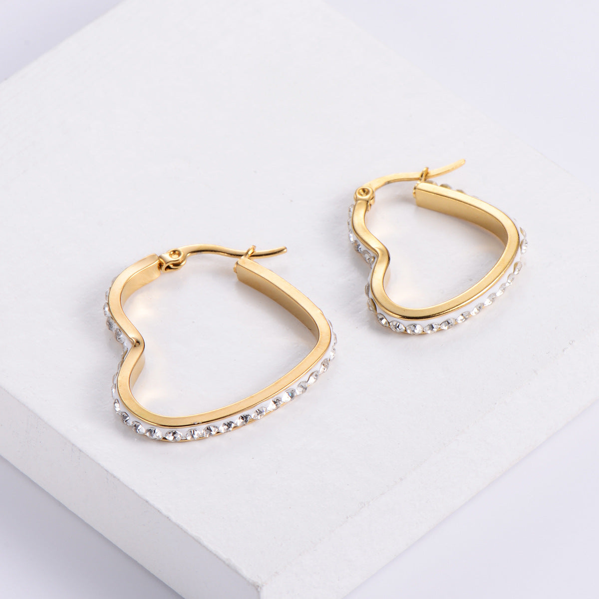 Exaggerated Heart Plating 304 Stainless Steel No Inlaid Mud Drill 18K Gold Plated Earrings