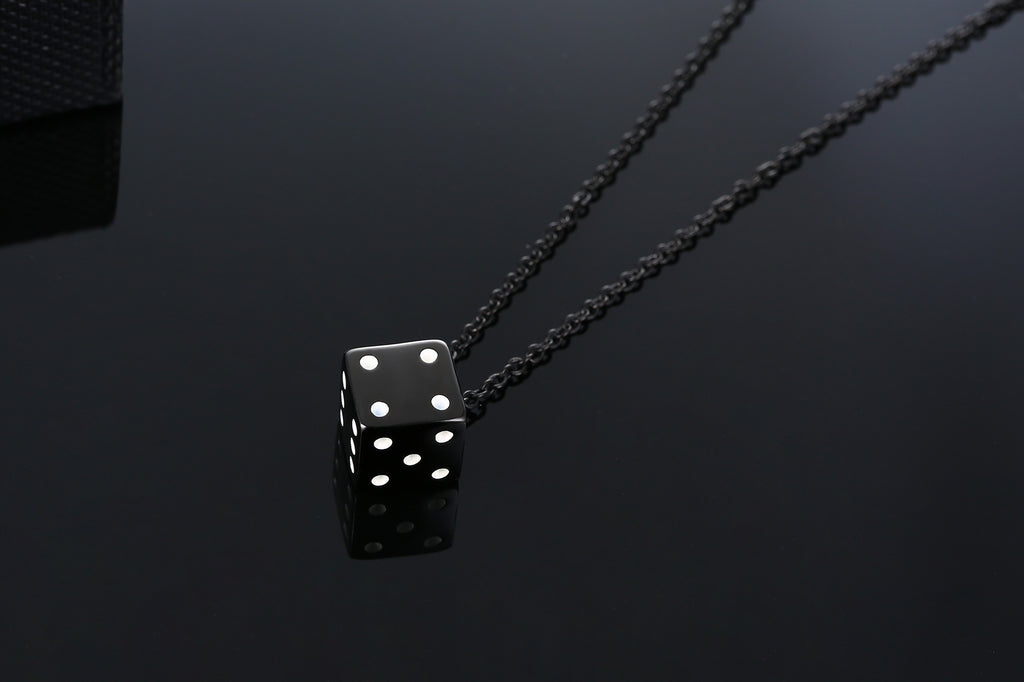 simple style dice stainless steel plating pendant necklace