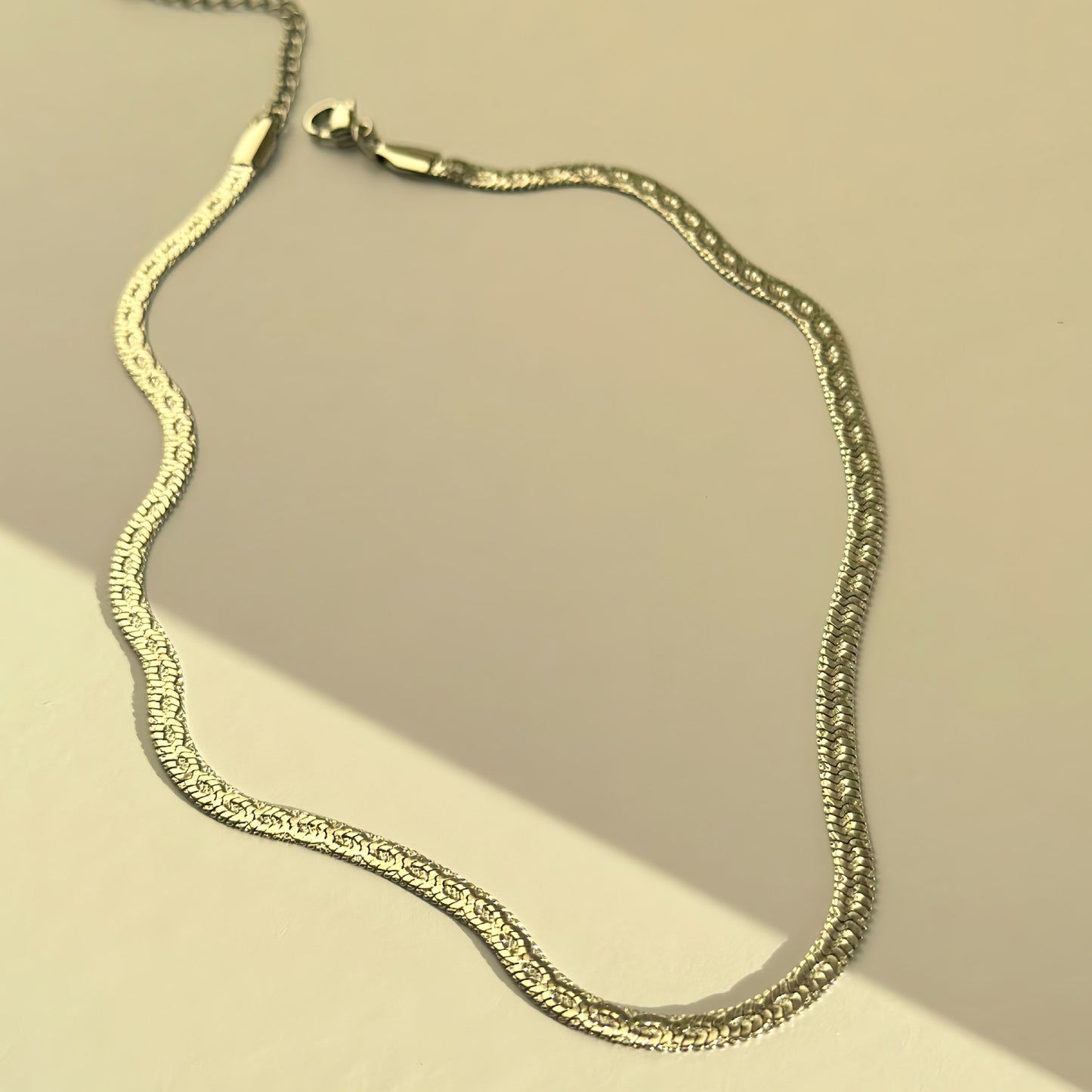 304 Stainless Steel 18K Gold Plated Classic Style Streetwear Plating Solid Color Necklace