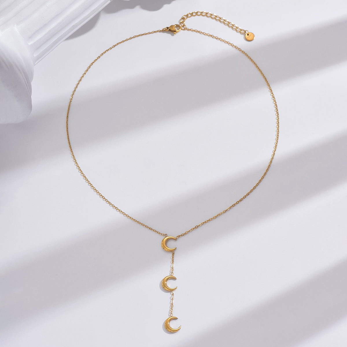 304 Stainless Steel 14K Gold Plated Simple Style Plating Moon Necklace