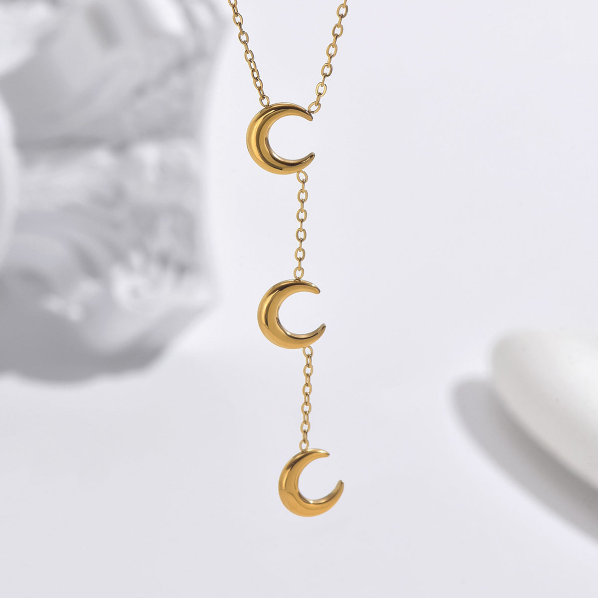 304 Stainless Steel 14K Gold Plated Simple Style Plating Moon Necklace