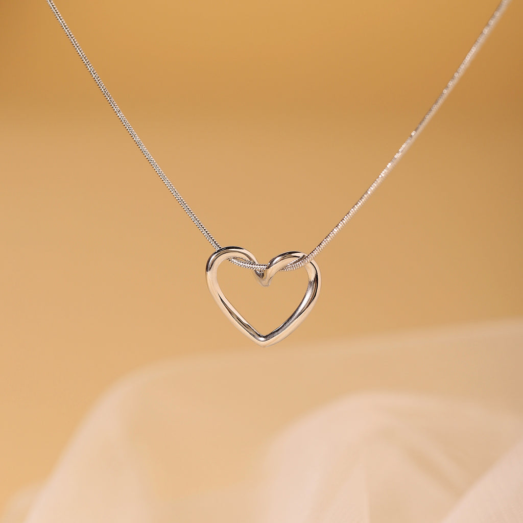 elegant simple style heart shape stainless steel hollow out 18k gold plated pendant necklace