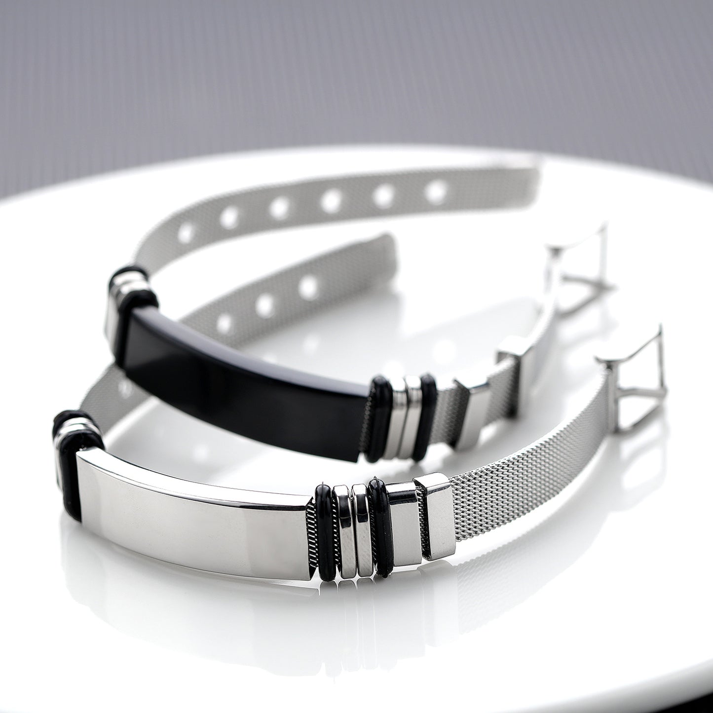 Simple Style Geometric Titanium Steel Plating Men'S wristband